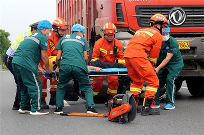 乌兰浩特沛县道路救援